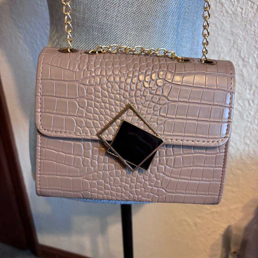 Elegant Crocodile-Embossed Tan shoulder/ crossbody / Handbag